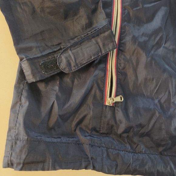 Lightweight Golf Jacket - Picture 3 of 10